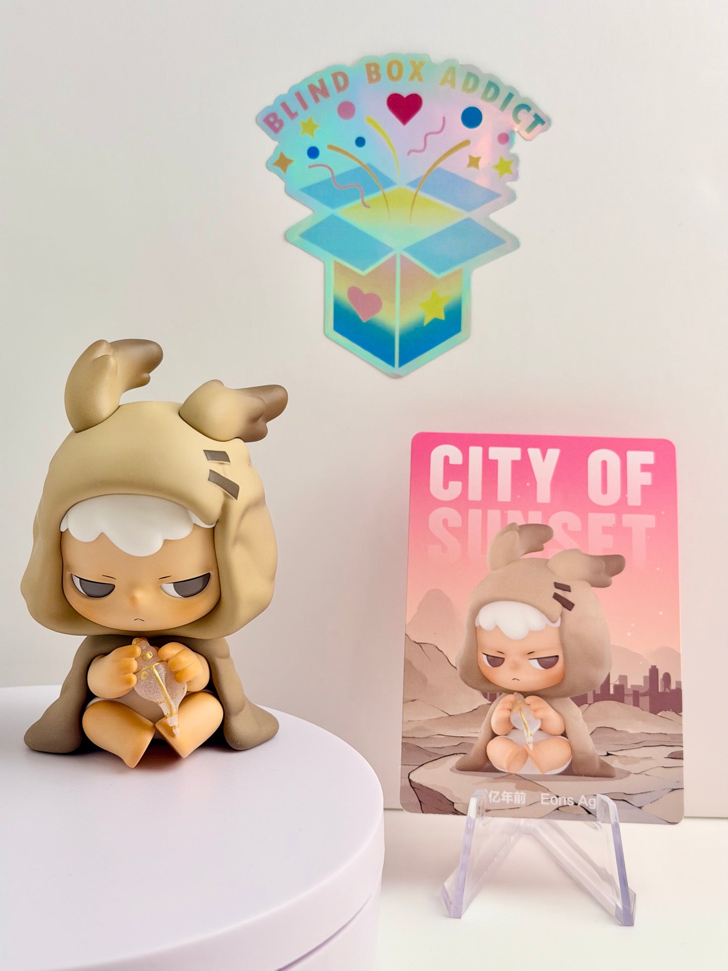 Kubo City of Sunset Series - Eons Ago Vinyl Figure