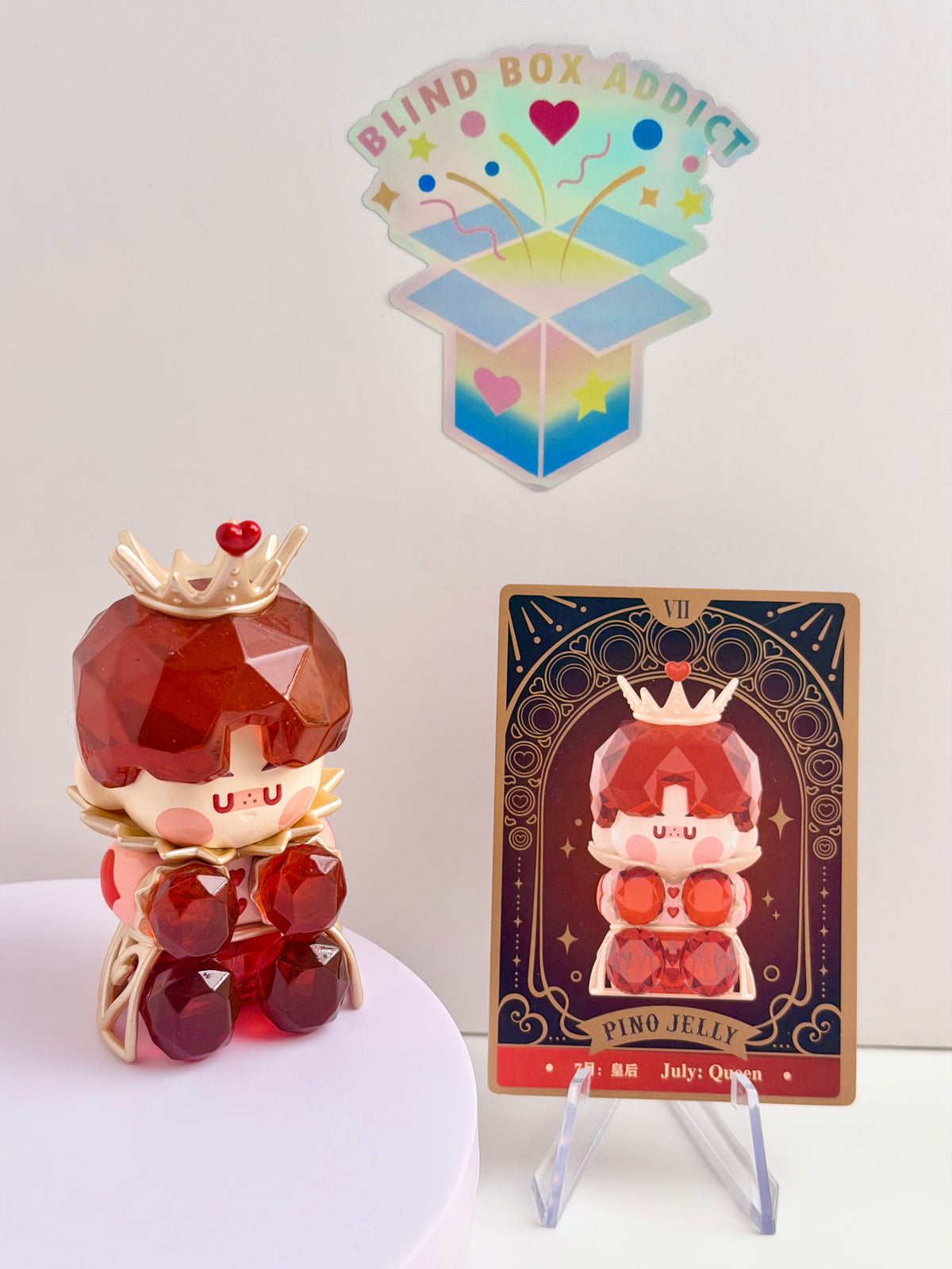 Pino Jelly Hard & Shiny - July: Queen Vinyl Figure