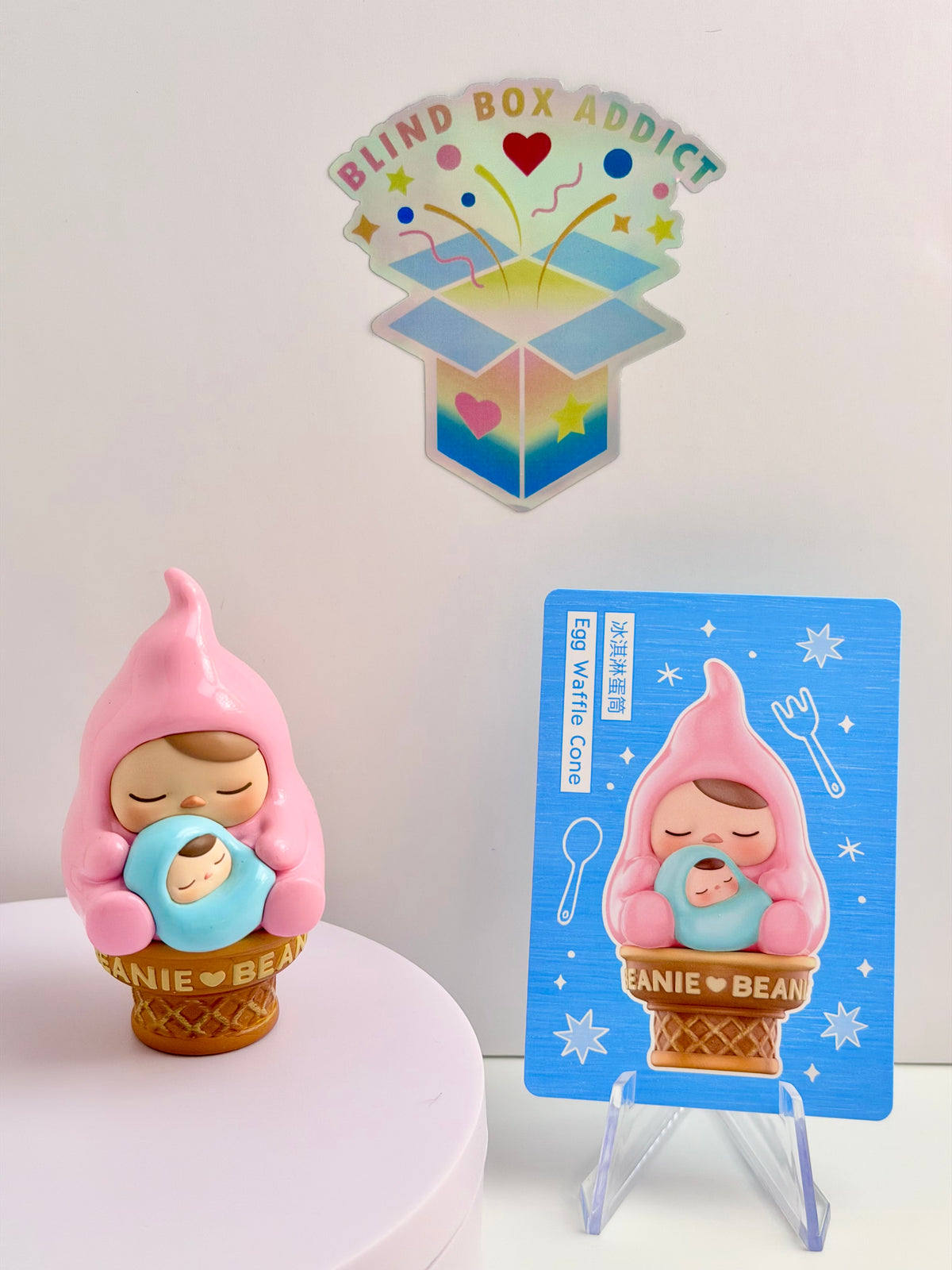 Pucky Egg Beanie Series - Egg Waffle Cone Vinyl Figure